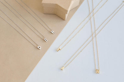 Collar Inicial Personalizado Minimalista en Oro o Plata