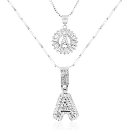 Set de 2 Collares con Inicial y Brillo
