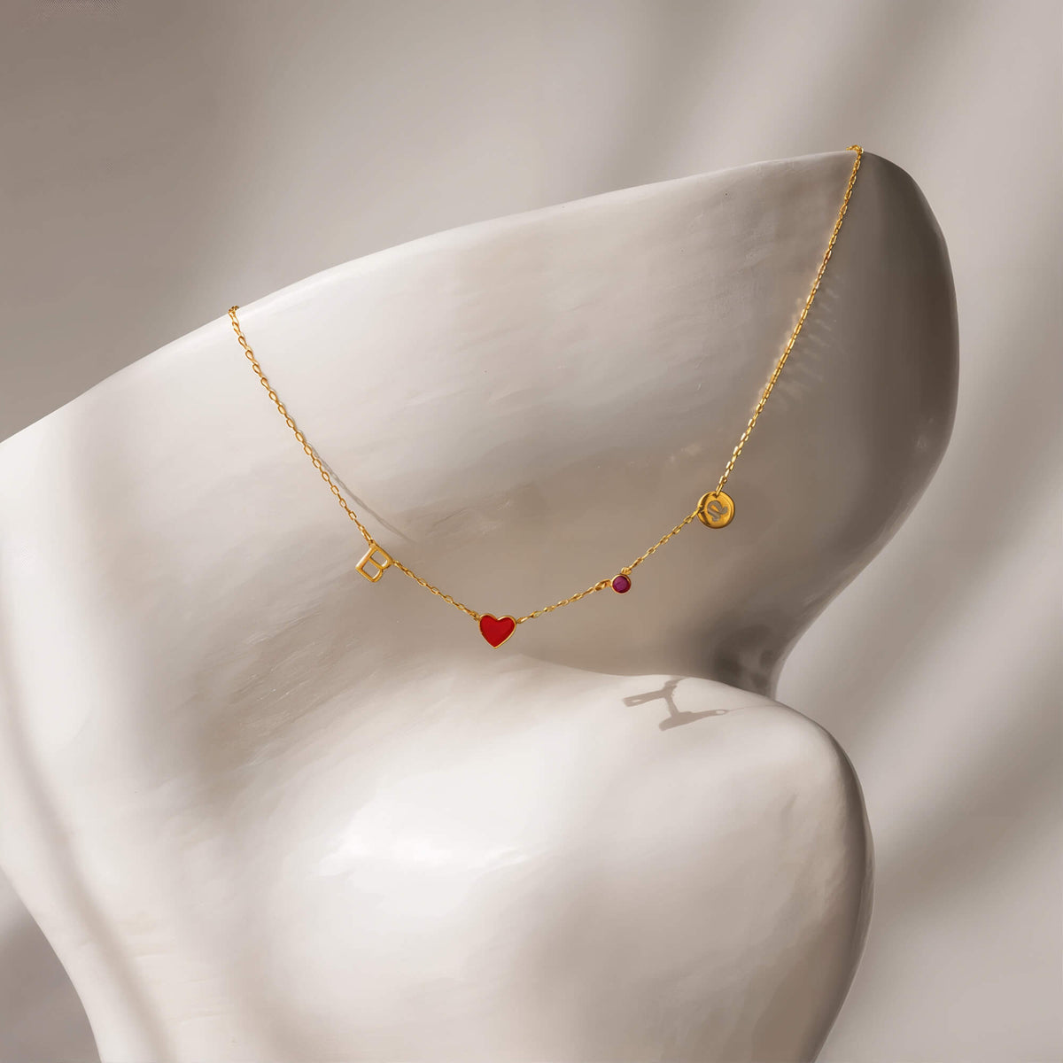 Collar Inicial con Corazón, Piedra de Nacimiento y Signo del Zodiaco