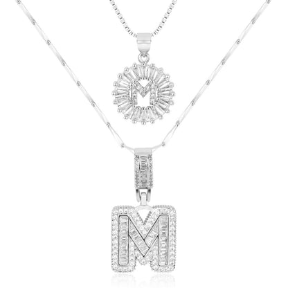 Set de 2 Collares con Inicial y Brillo