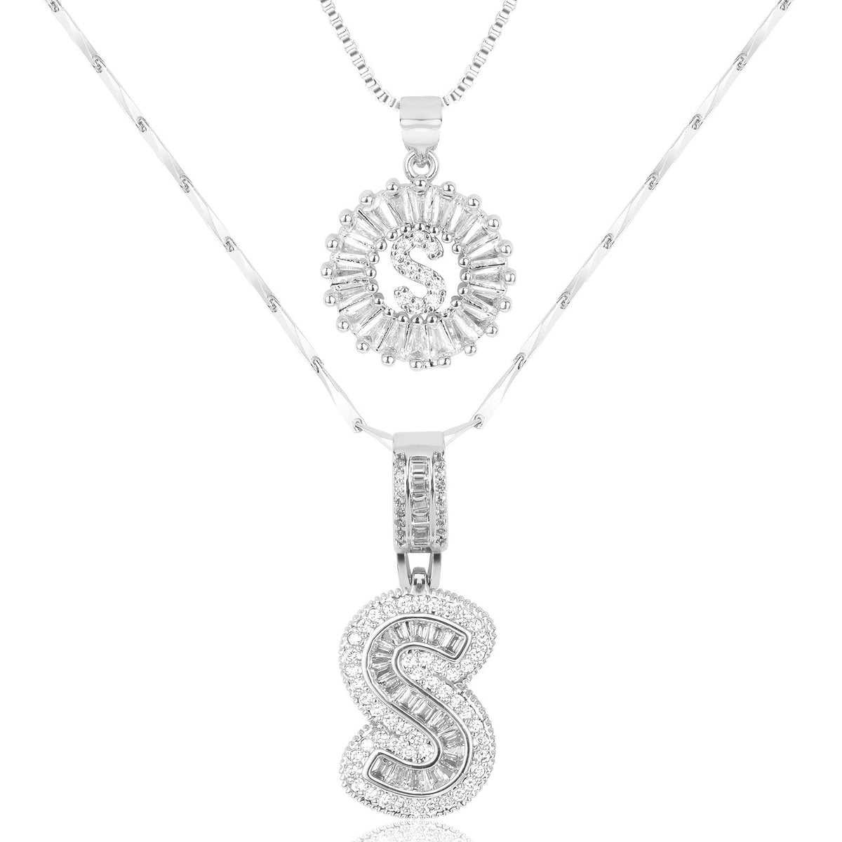 Set de 2 Collares con Inicial y Brillo