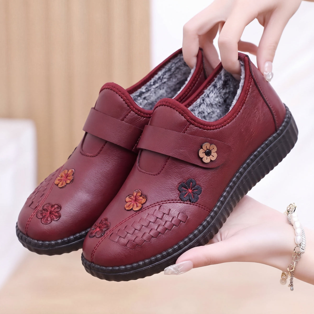 Pilar™ | Zapatos Ortopédicos Forrados con Flores Bordadas
