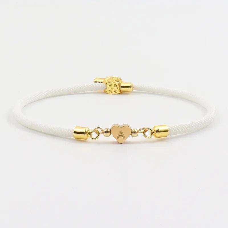 Pulsera Ajustable con Inicial en Forma de Corazón