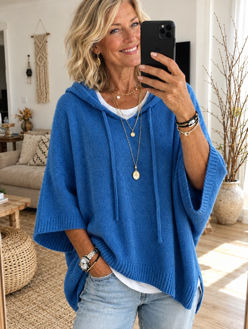 Poncho azul con capucha