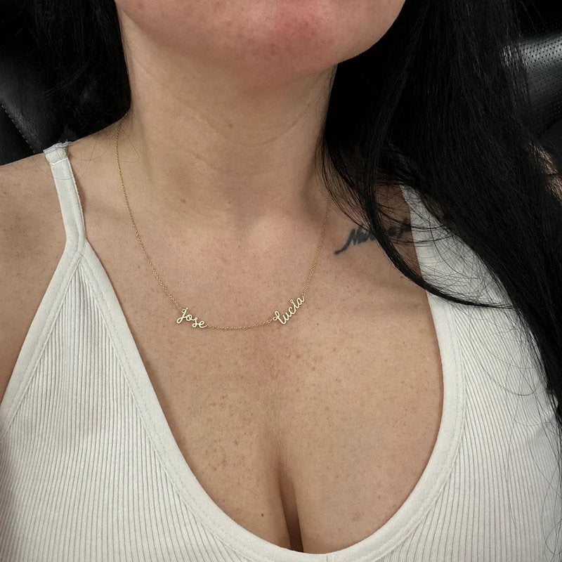 Collar con nombres