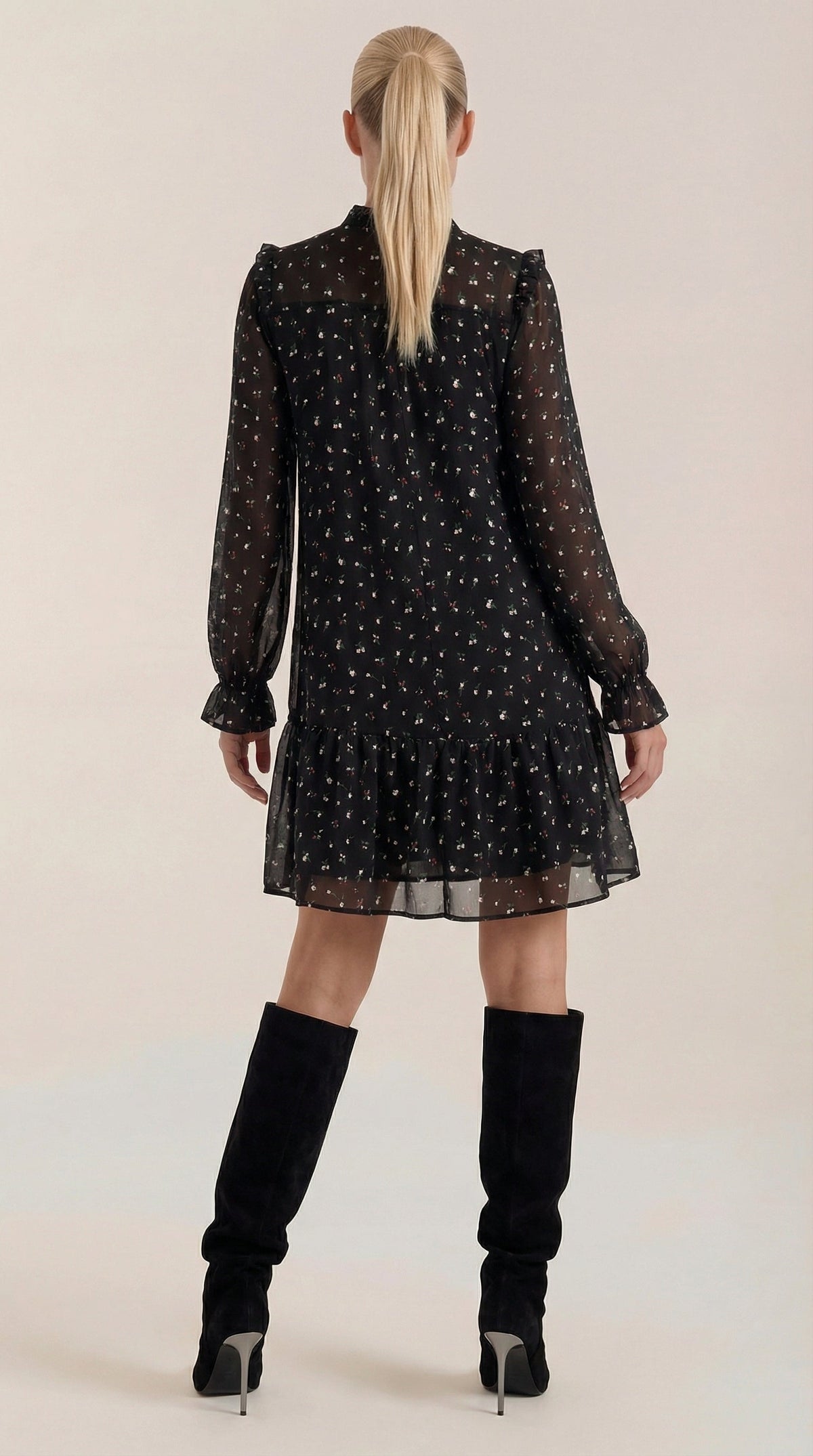 Katie | Vestido Corto con Volantes