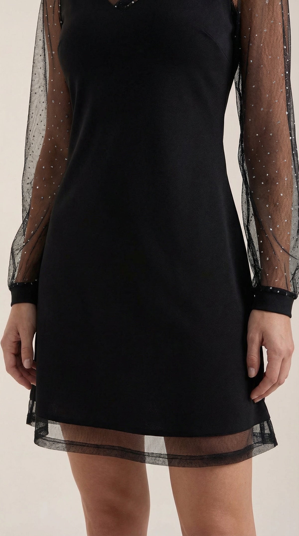 Margarita | Vestido Corto con Mangas
