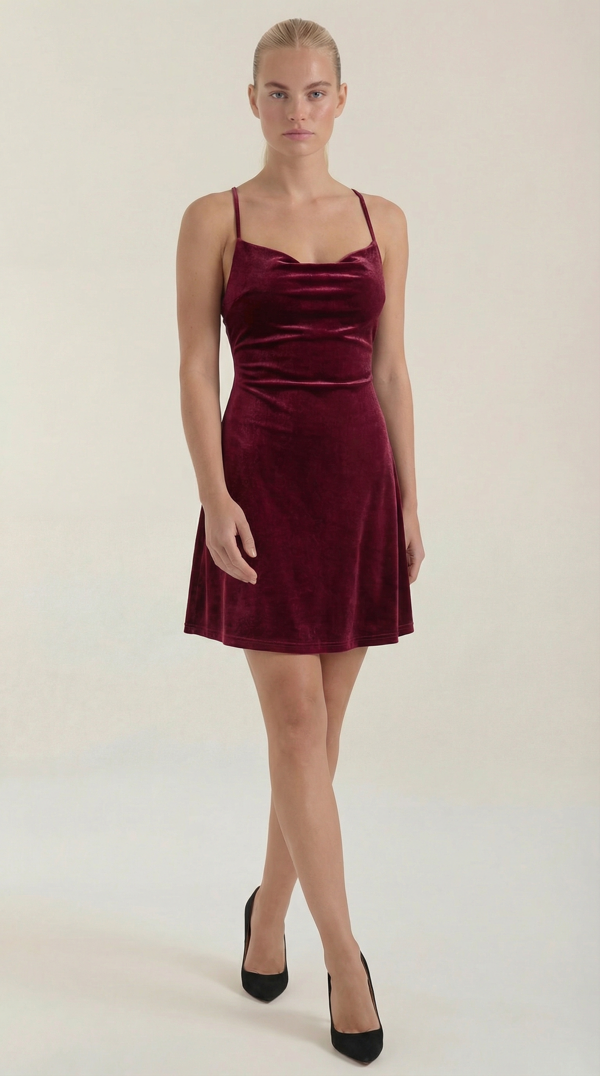 Olivia | Vestido Corto de Tirantes Verde Oliva