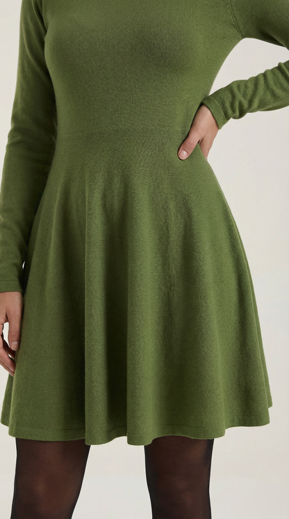 Tiffany | Vestido Corto con Mangas Largas y Pliegues