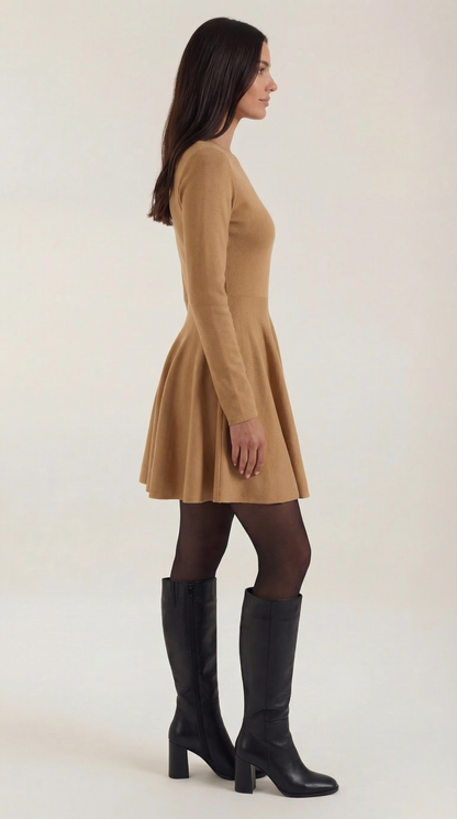 Tiffany | Vestido Corto con Mangas Largas y Pliegues