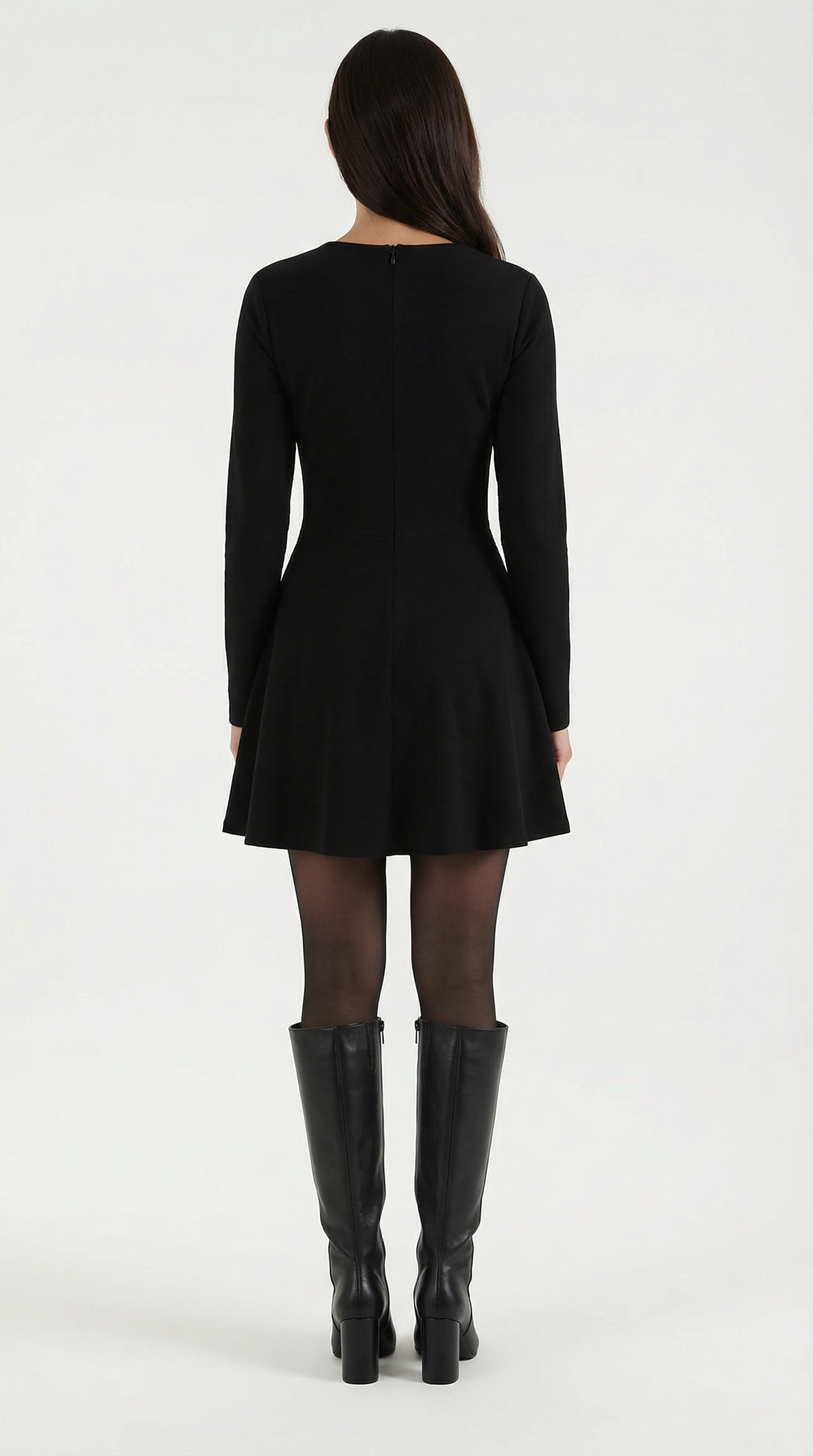 Tiffany | Vestido Corto con Mangas Largas y Pliegues