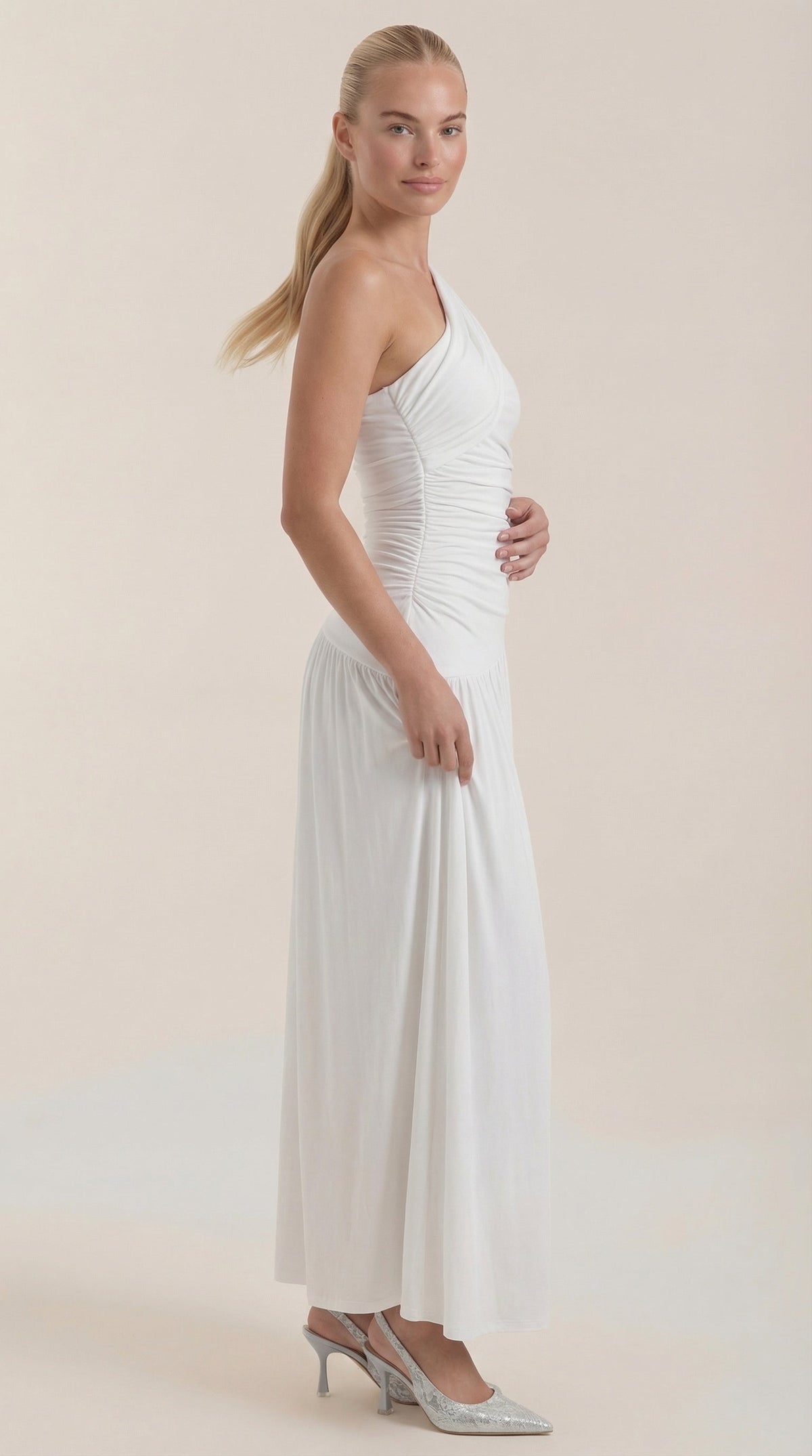 Enid | Vestido Maxi Asimétrico de Un Hombro