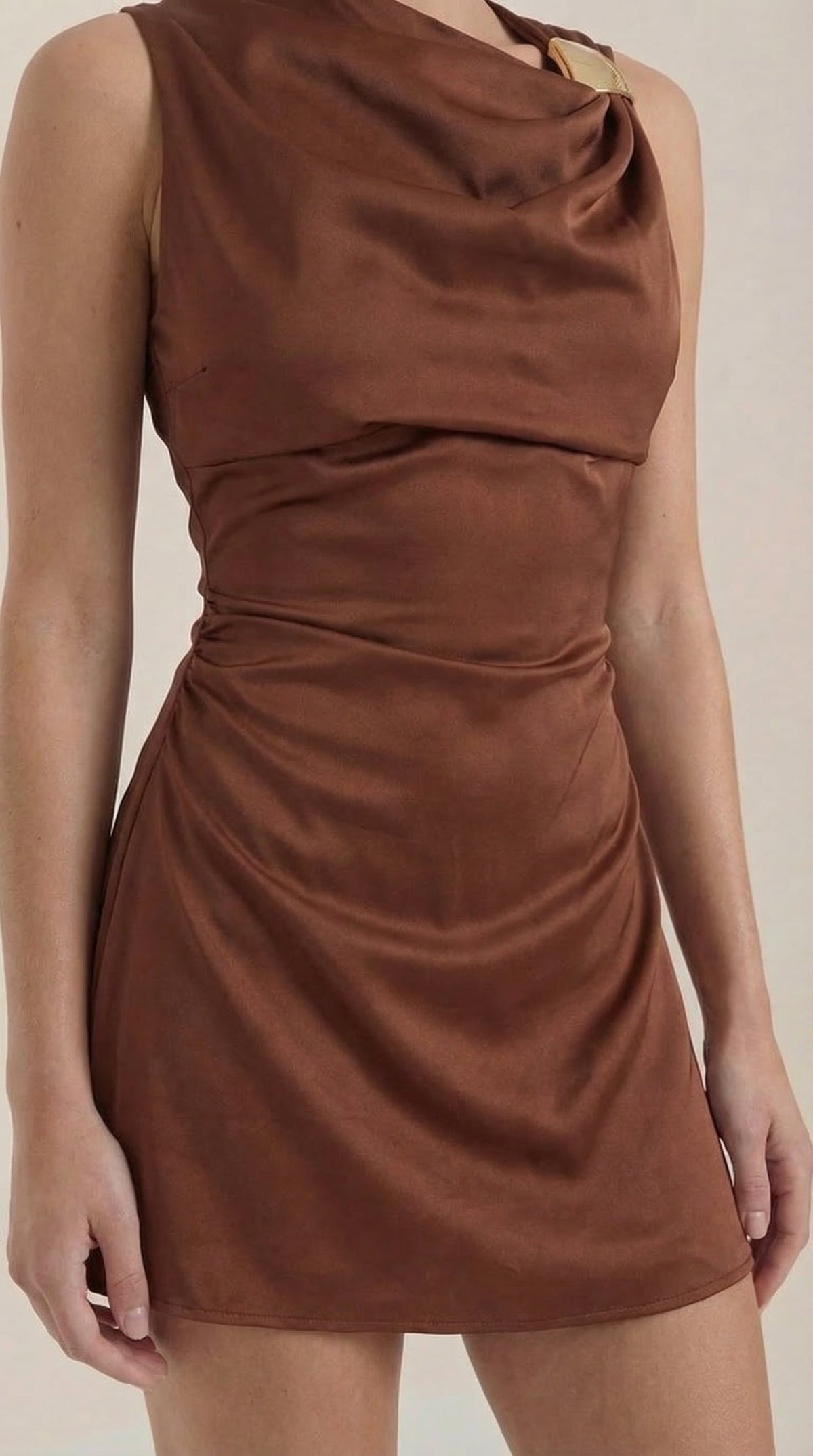 Rosalie | Vestido Corto con Cuello Drapeado